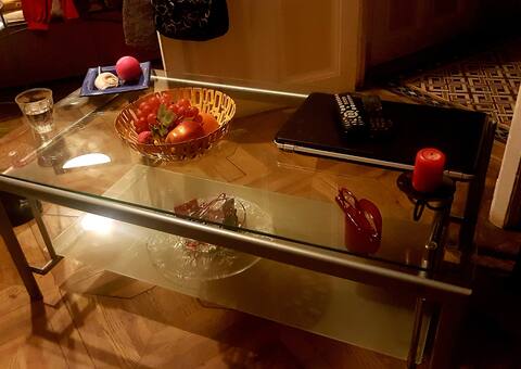Antiquités table basse chrome verre