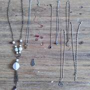 Bijoux, accessoires colliers et pendentifs