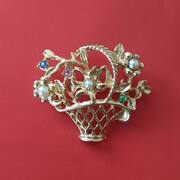 Bijoux, accessoires broche fantaisie "Panier de fleurs"