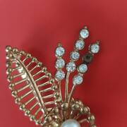 Bijoux, accessoires broche fantaisie perle et pierres synthétiques