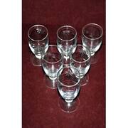 Collection 6 petits verres a liqueur biseautes sur pieds authentiques