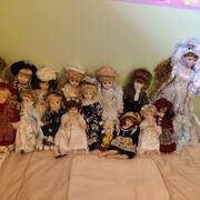 Collection tout un ensemble de poupées en porcelaine