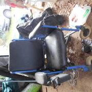 Divers fauteuil roulant électrique