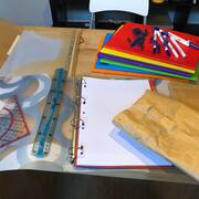 Divers fournitures scolaires