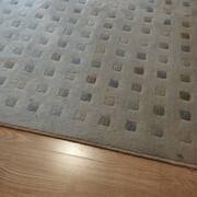 Divers joli tapis un tout petit peu taché