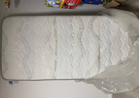 Divers matelas 90x190