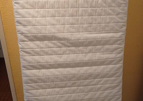 Divers 2 matelas 70x160