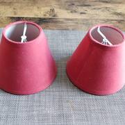 Divers abats-jour rouges