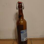 Divers bouteille vide en verre marron, bouchon hermétique