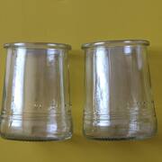 Divers pots yaourt en verre