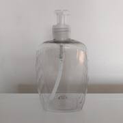 Divers flacon distributeur de savon vide