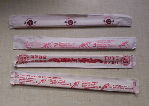 Divers baguettes chinois en etat neuf