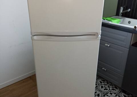Electroménager frigo excellent état don URGENT