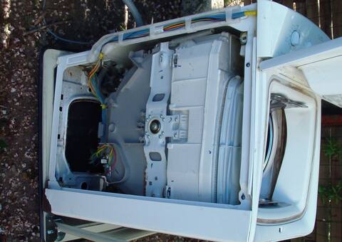 Electroménager lave linge vedette en panne