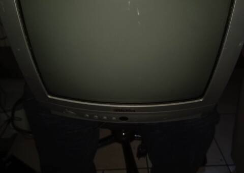 Electroménager petite tv grise