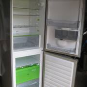 Electroménager frigo congélateur 352