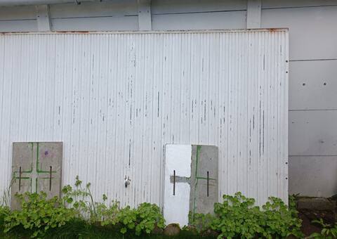 Ferraille, métaux divers porte de garage