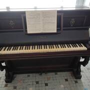 Instruments de musique piano droit