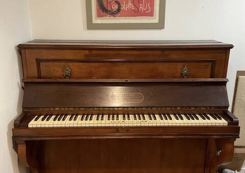 Instruments de musique piano A.Guillot