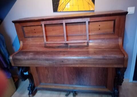 Instruments de musique piano droit ERARD