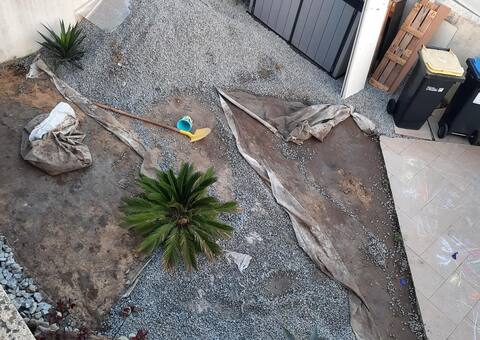 Jardinage uRGENT graviers gris