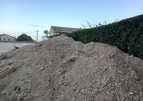 Jardinage terre de remblai