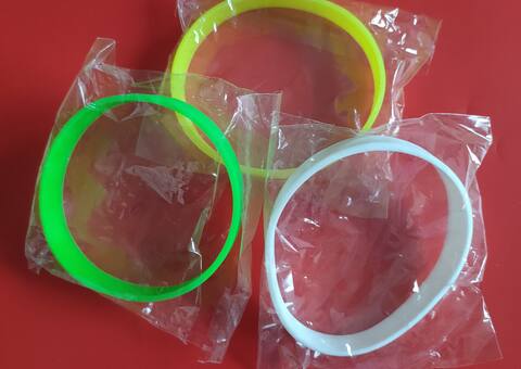 Jeux, Jouets bracelets en plastique souple