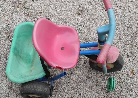 Jeux, Jouets tricycle jeune enfant