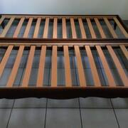 Literie paire de 2 cadres de lit bas +sommiers en 0.80m