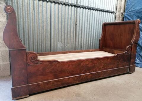 Literie lit bateau enfant ancien
