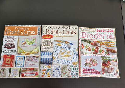 Livres-Revues magazines de broderie au point de croix