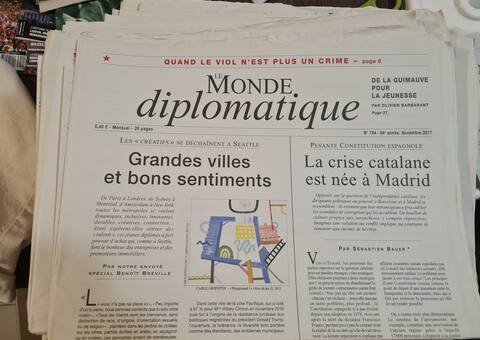 Livres-Revues numéros du Monde Diplomatique