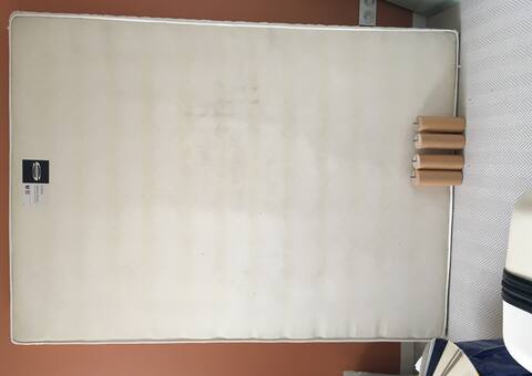 Literie sommier tapissier 140cm
