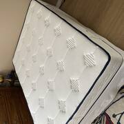 Literie matelas Mousse 140x190 très bon état