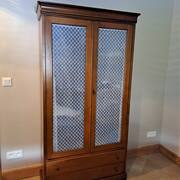 Meubles armoire bonnetière