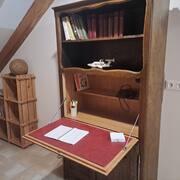 Meubles grand secrétaire /bureau /armoire