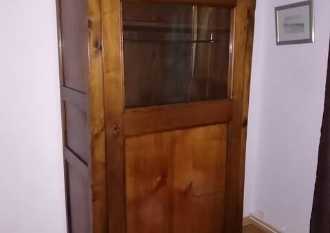 Meubles armoire vitrée une porte en bon état