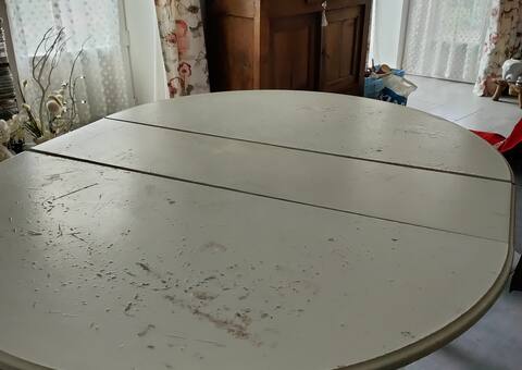 Meubles une table