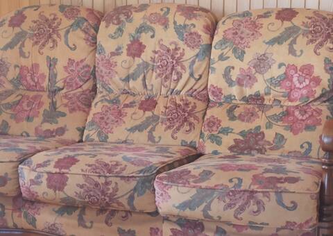 Meubles canapé 3places et deux fauteuils