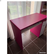 Meubles bureau enfant fille + étagère assortie