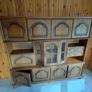 Meubles buffet en bois à venir récupérer sur place.