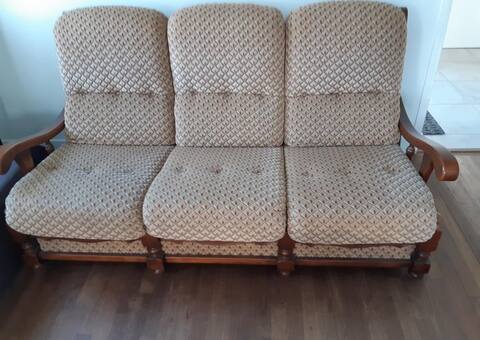 Meubles canapé et 2 fauteuils très bon état