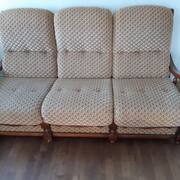 Meubles canapé et 2 fauteuils très bon état