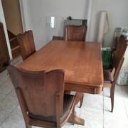 Meubles table en chêne + chaises