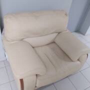 Meubles fauteuil cuir état correct