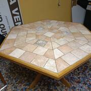 Meubles table