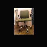 Meubles 2 chaises de bureau