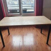 Meubles table