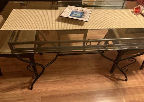 Meubles urgent Donne grande table en verre pied métal Bon état