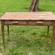 Meubles table en sapin
